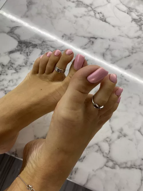 This shiny amazing 😍💕 by missheels07