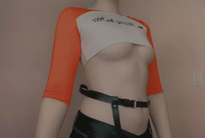 This shirt fits so snug.. wanna see what’s underneath? by the_brattykitten