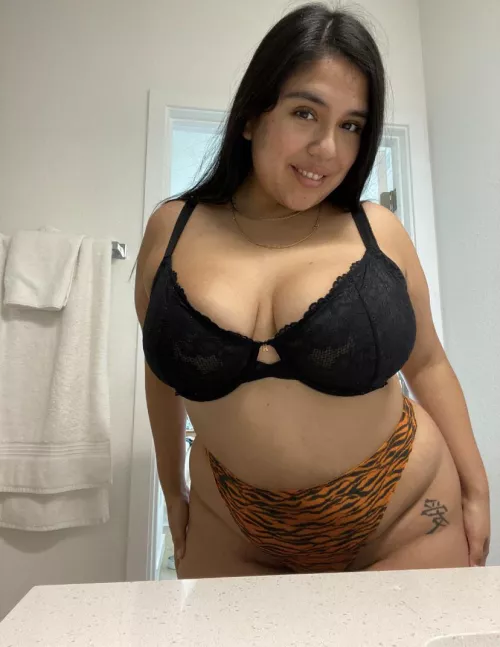 This smile means i’m up to something 😉 by vanessah22