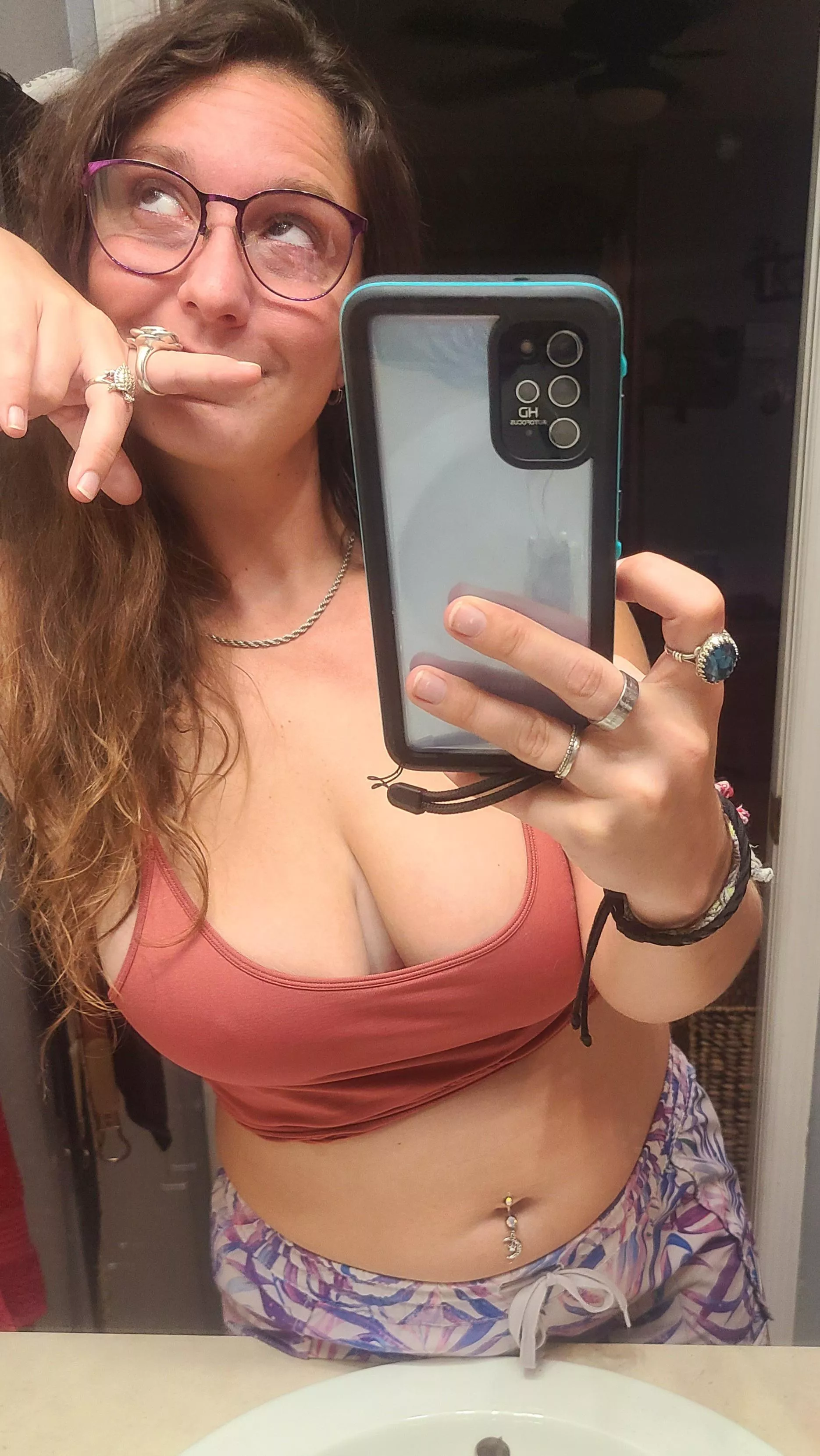 This tank top is doing the best that it can 😅 posted by SASSnTTs