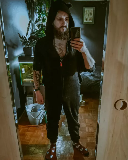 This time of the year 🦇 by xwildwombatx