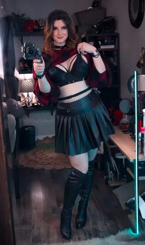 This top provides easy access if you want to take my bra off 😏 by AlsoAshley