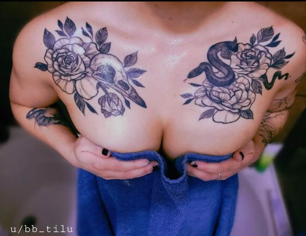 This towel could drop at any moment 😉 [OC] posted by bb_tilu