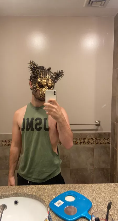 This VIP ask you to go the other room with him do you go ? by Nads_923