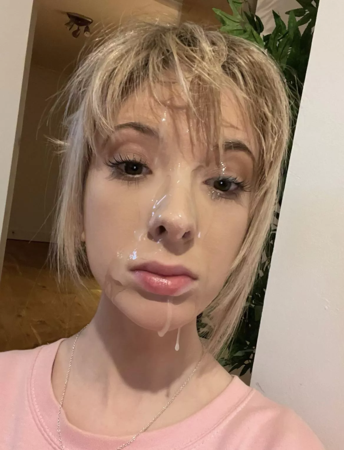 This was my fourth facial in 48 hours… I need to wash my fringe posted by jadevowofficial