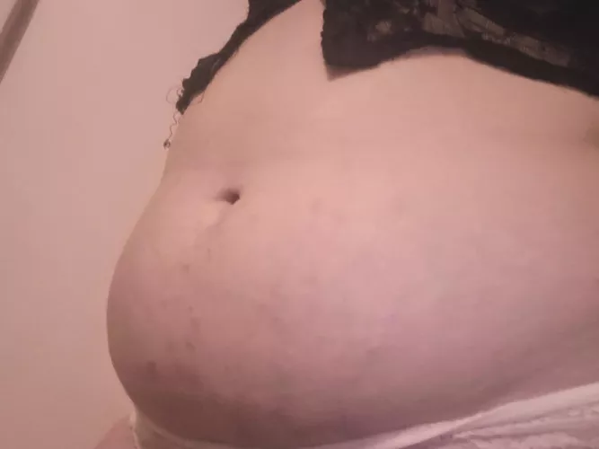 This wasn't a crop top when I bought it, maybe it shrunk in the wash? 😳 by potbellybarbie