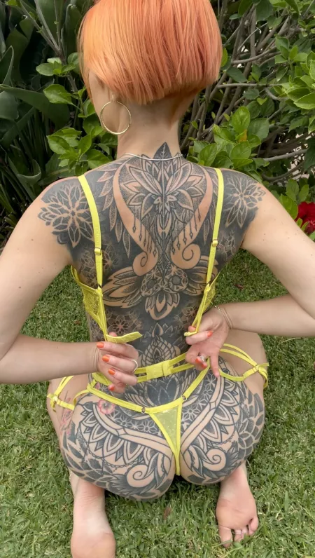 Thongs for Thursday by vampairy