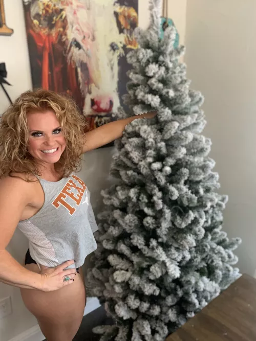 Thoooong Thursday. How do you lime mommy's panties today? Time to take down the tree by texas_gypsysoul