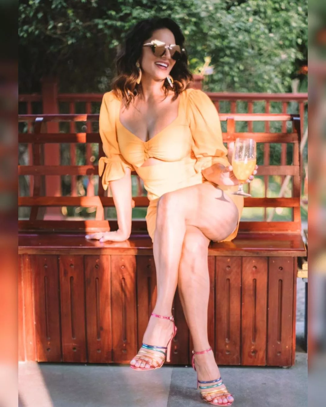 Those legs 🥵 posted by Knight710