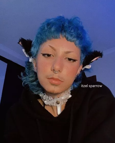 Thought I would drop a simple selfie for once :3 💗 by itzelsparrow02