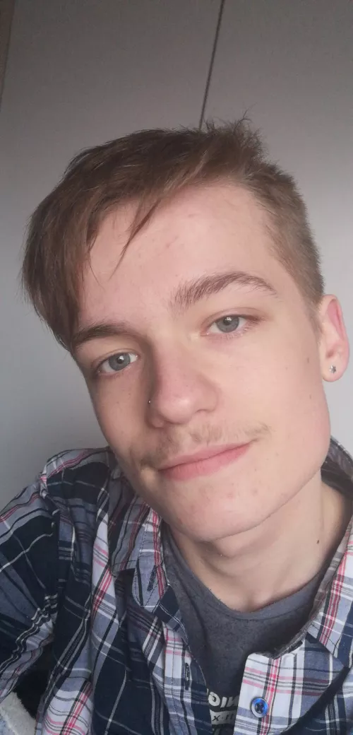 Thought I'd drop by and say hello to everyone here! by GuessIBlueit