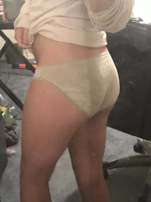 Thought I’d share my twink ass here! by literallyonlyporn2