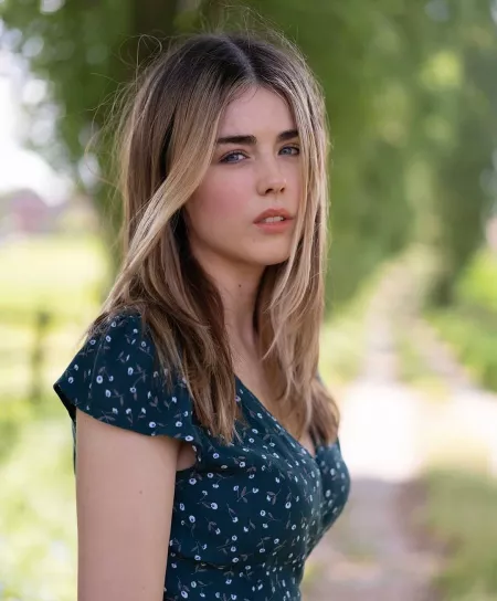 Thoughtful by SurpriseVixen