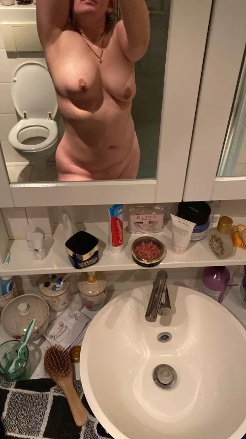 Thoughts? Hihi by je18x