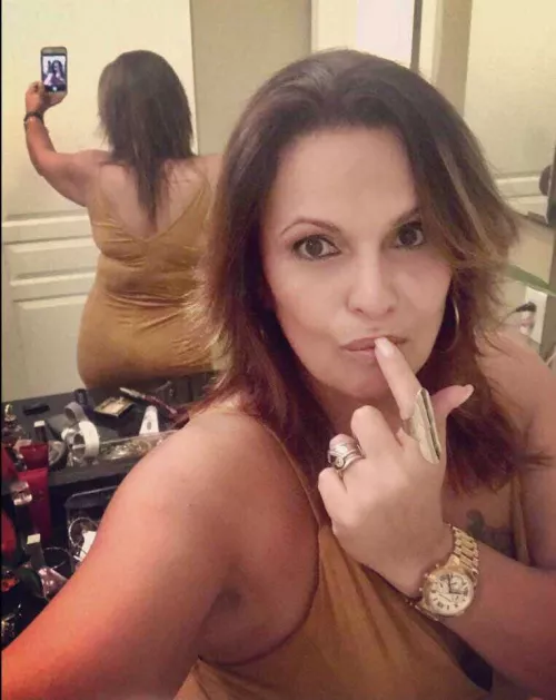 Thoughts on my mommy? wwyd by RZT6999