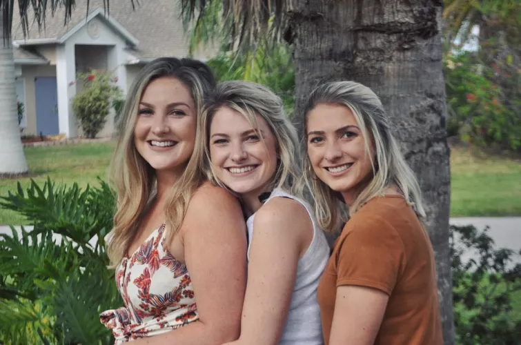 Three Blondes by Sea52H2