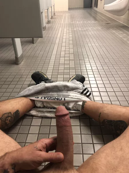 Three stripes and Londsdale in a public loo. by upstartspider