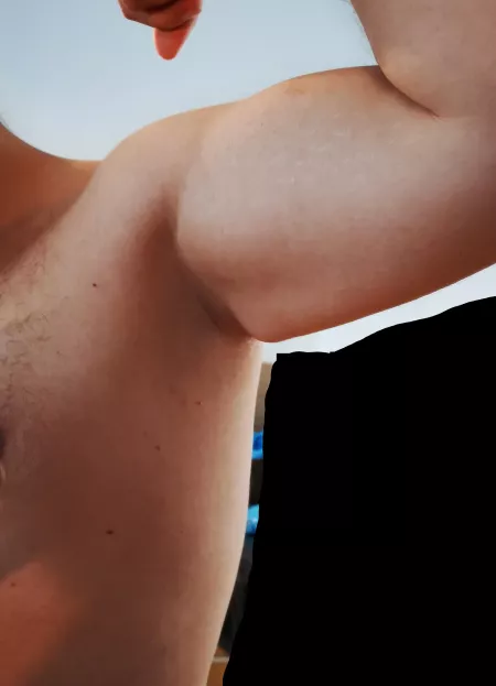 Three workouts worth of musk by darkreddit01