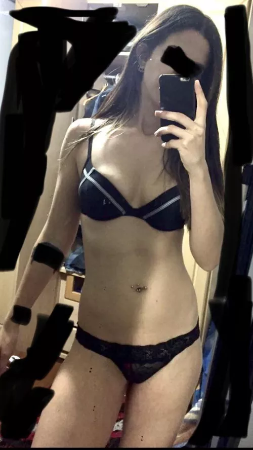 Throwback to when I first started taking sexy selfies by arabwife90