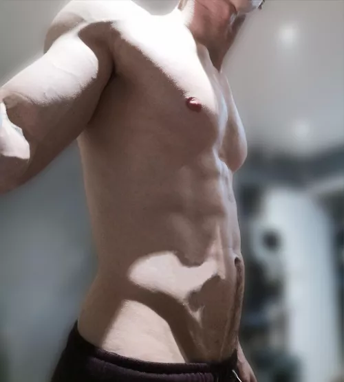 Thunderstruck 🤟🏻 by TypeOBlack