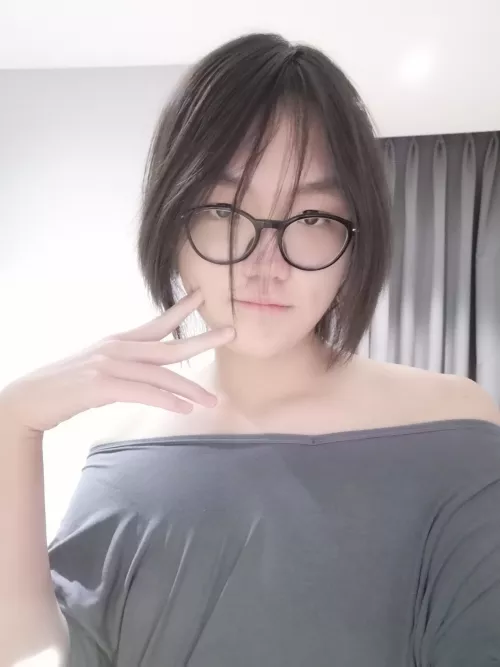 Thursday is upon us! Have at thee. by yayayfyre