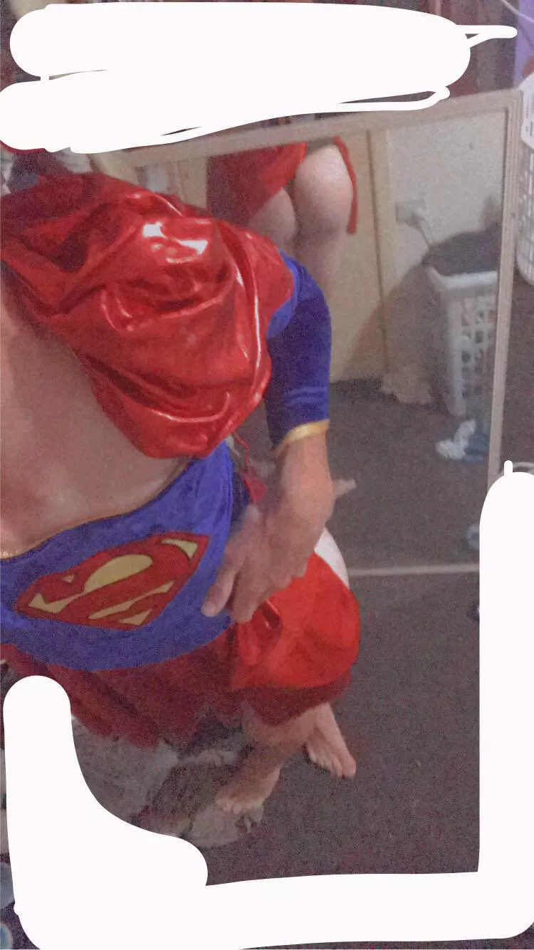 Tick or treat 👉🏼👈🏼 posted by slutysammy