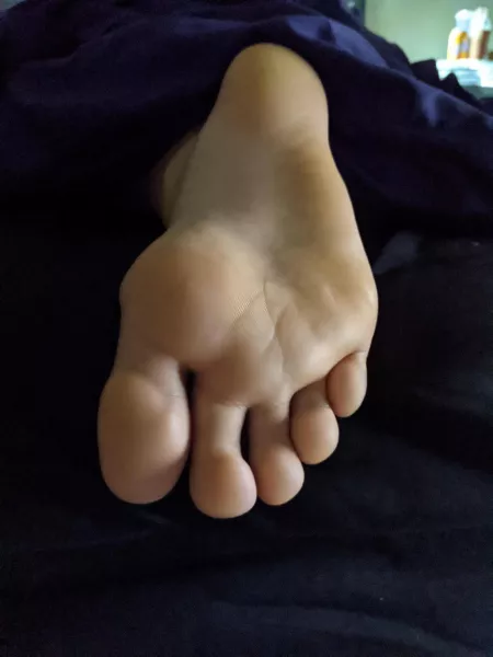 Ticklish bare foot! by Katlove2