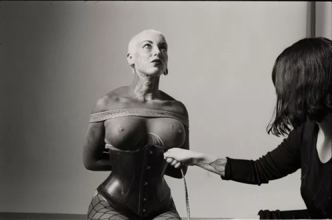 tie me up and fukk me hard by Fleshcakezz