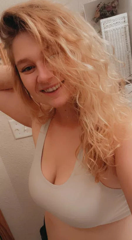 Tie me up and use me by Jaylove541