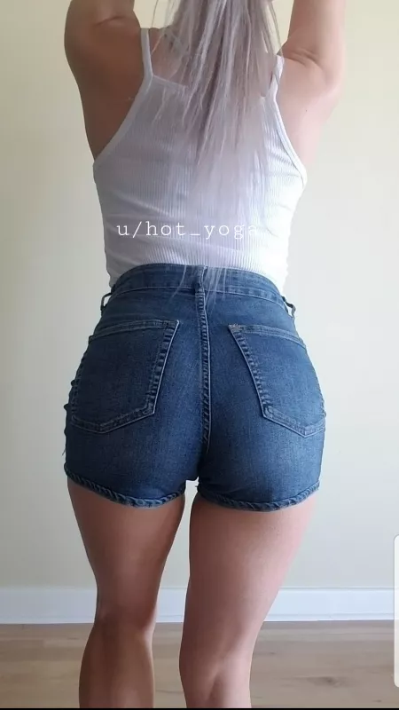 Tight blue jeans are my favourites by hot_yoga