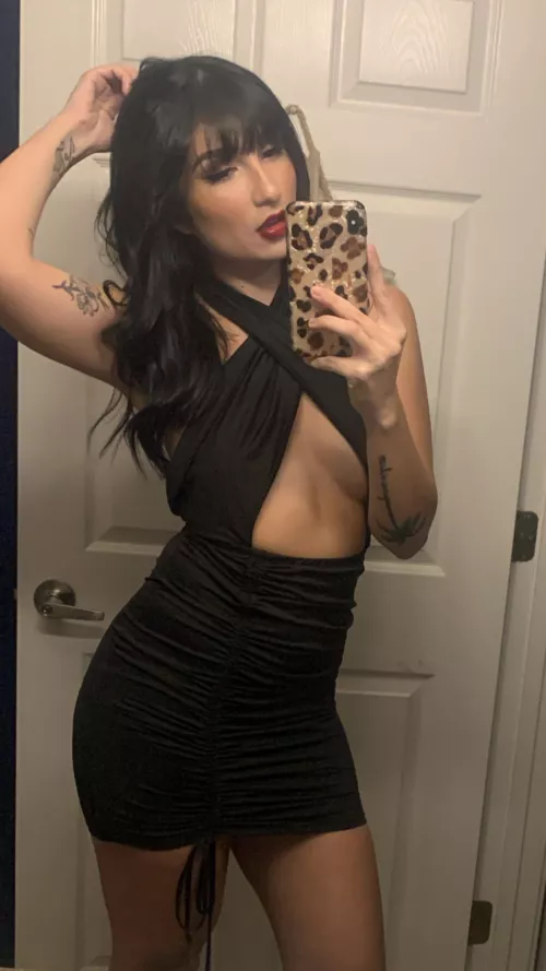 Tight enough? by latinamiilfbabe