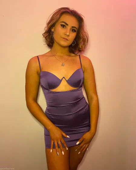 Tight Evie by SotonTom123