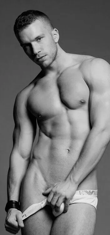 Tight Hold posted by menareamazing