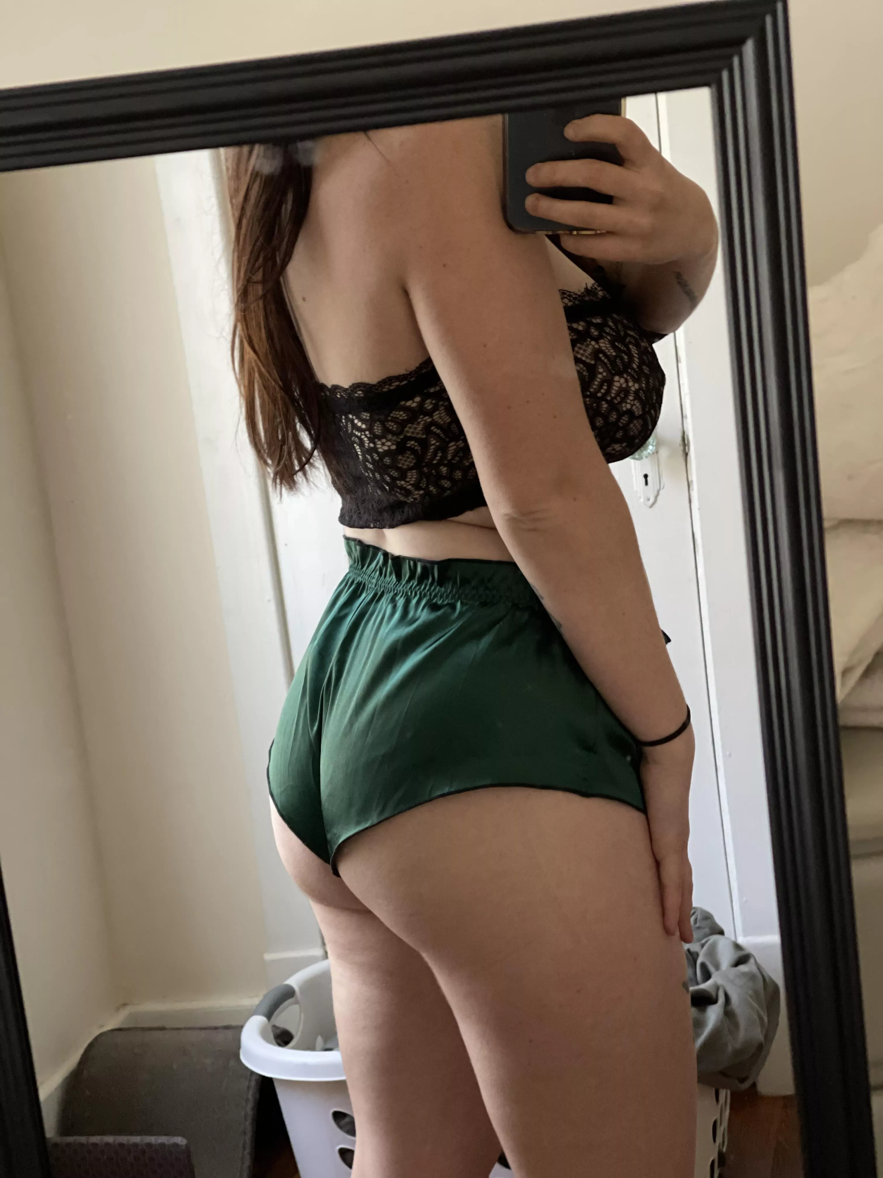 Tight in all the right places 😍 posted by shakeithannah