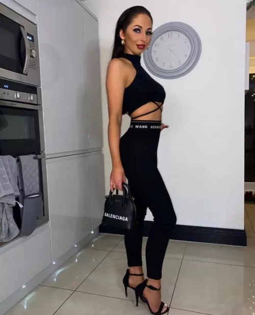 Tight little slag by JayBee765