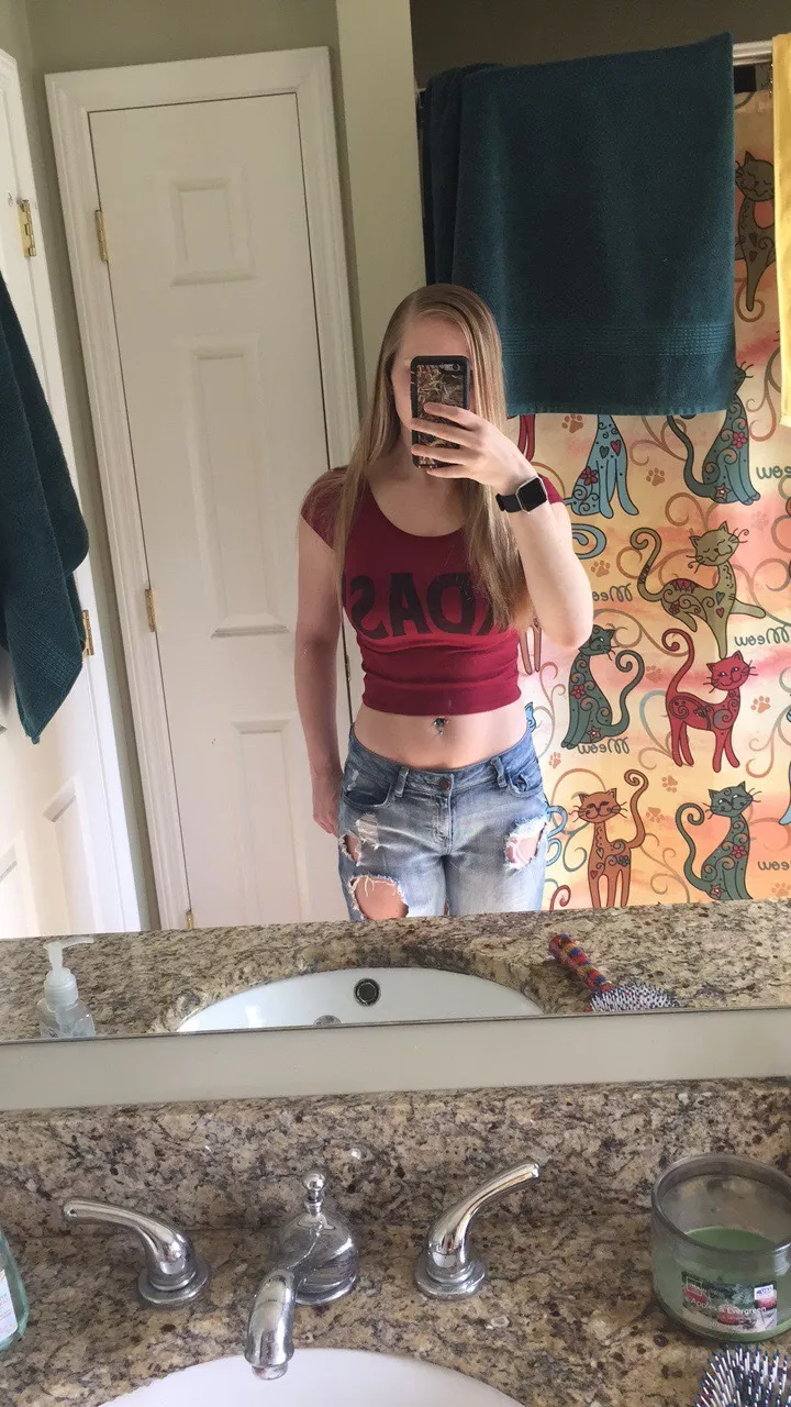 Tight Shirt posted by justabigtittylover