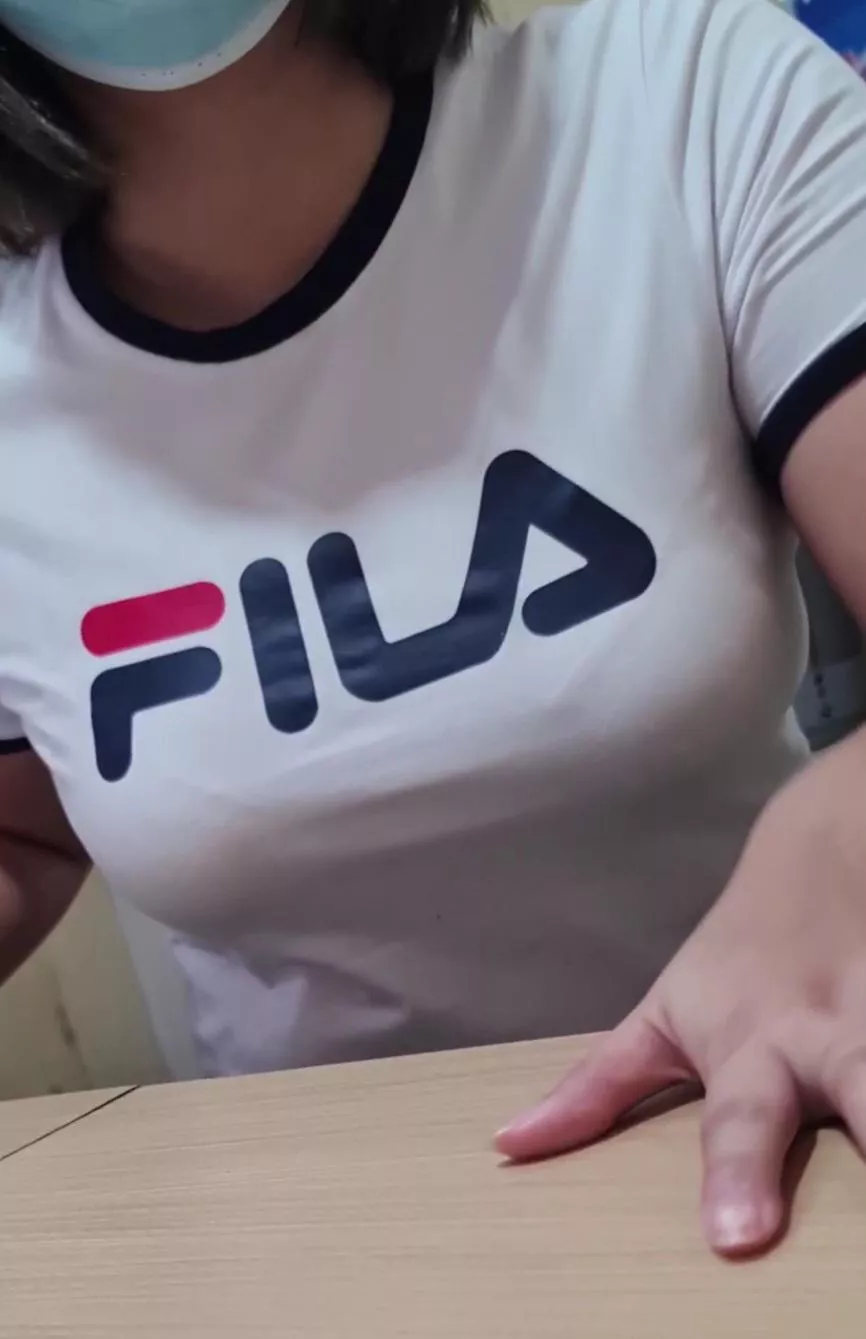 Tight white shirt posted by RoundJazzlike