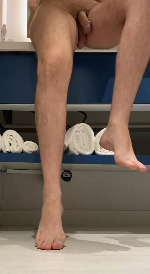 Time for a pedicure? by barefootking117