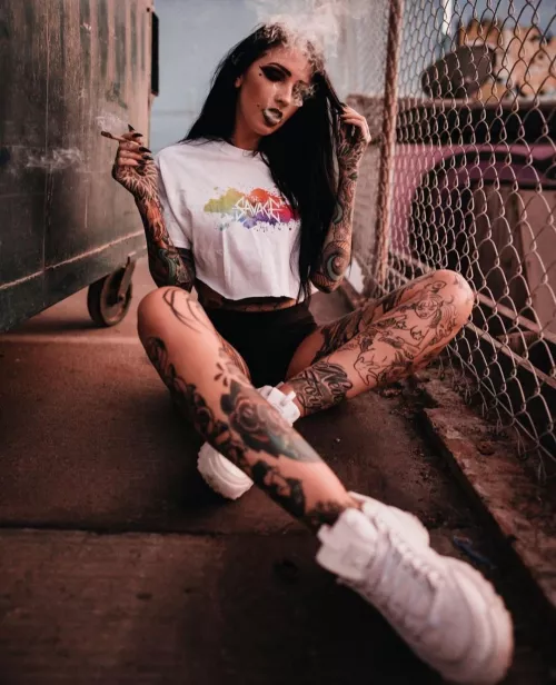 Time for a smoke break by angela_mazzanti