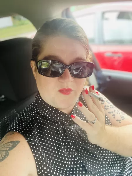 Time for a smoke break! 😘🚬 by Sexy_Banker_Lady