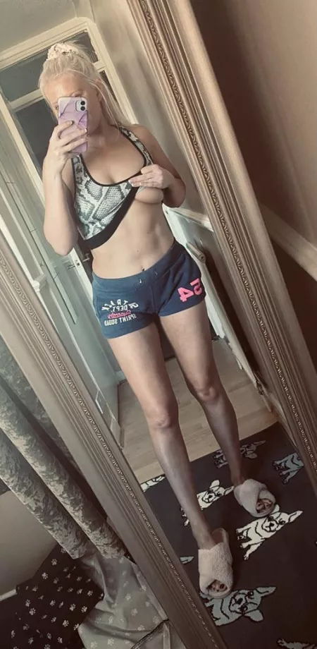 Time for a sweaty workout by sparkly-and-savage