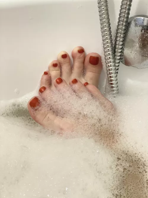 Time for some bubbles 😵‍💫 by feetoftheheart