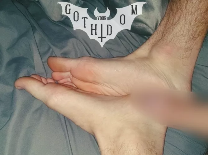 Time to come worship my soles. by YourGothDom