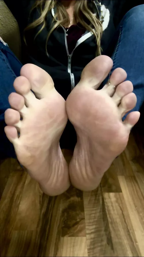 Time to eat your dinner early 🦃💋 by mysterysolemate