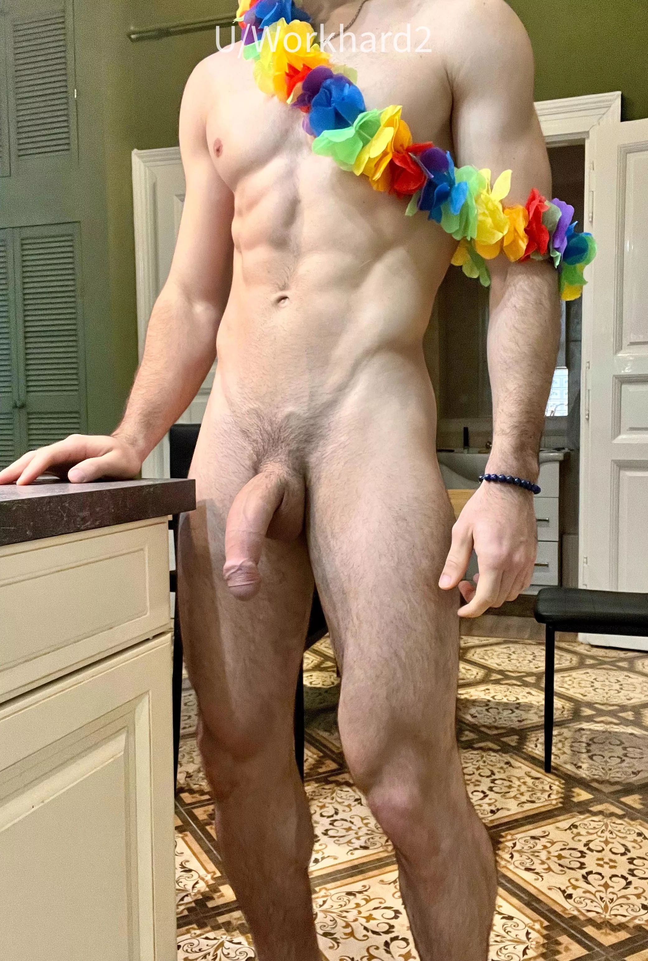 Time to feed! 😋 posted by WorkHard2