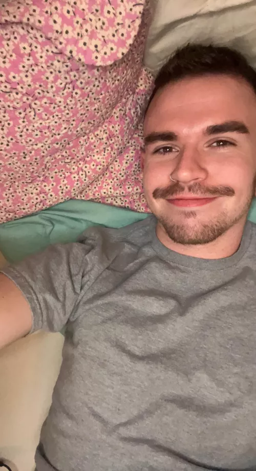 time to make a pillow fort & hideaway forever by yakobiixx