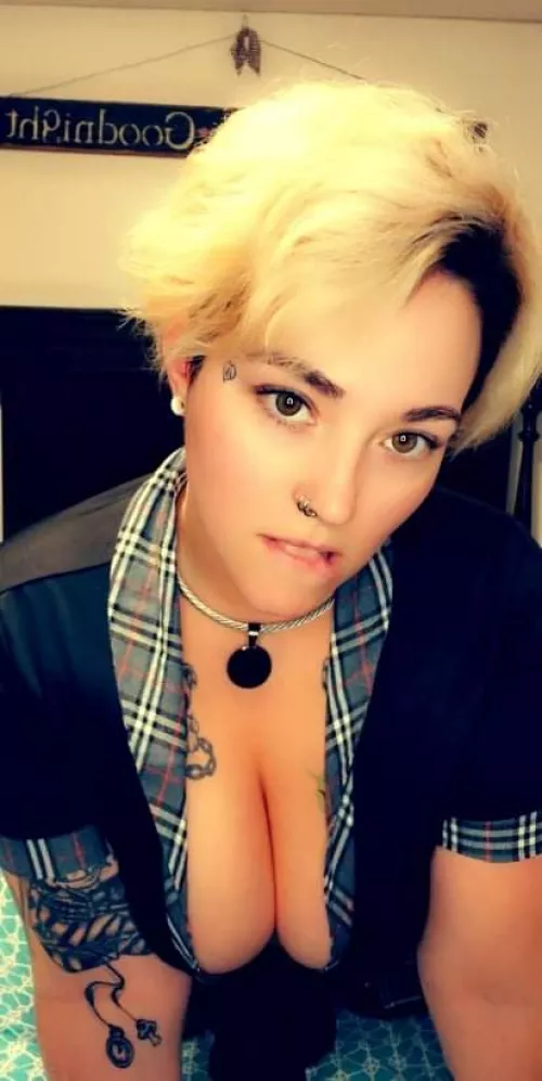 Time to put the leash on and use me by MandiRoe