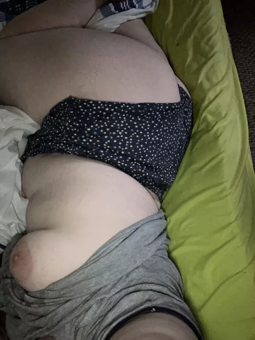 Time to rise and shine by MistressFox98