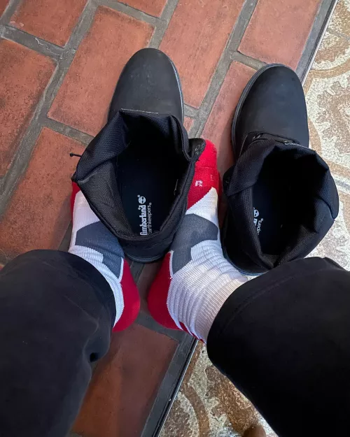 Time to shovel again. Wonderful CNY weather 🙄🥶 by Whitesoxnsneaks