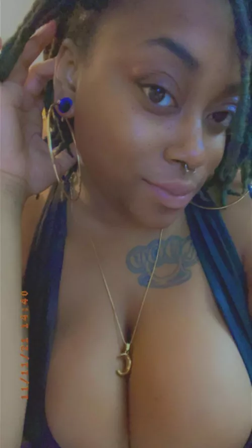 Time to size up by JayeSoPrettyyy